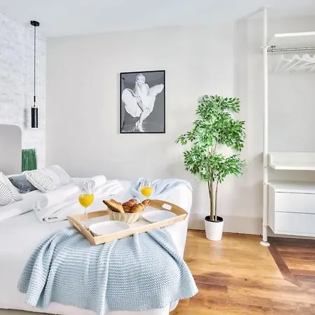 Charming Family Flat Near Montparnasse Apartment Paris